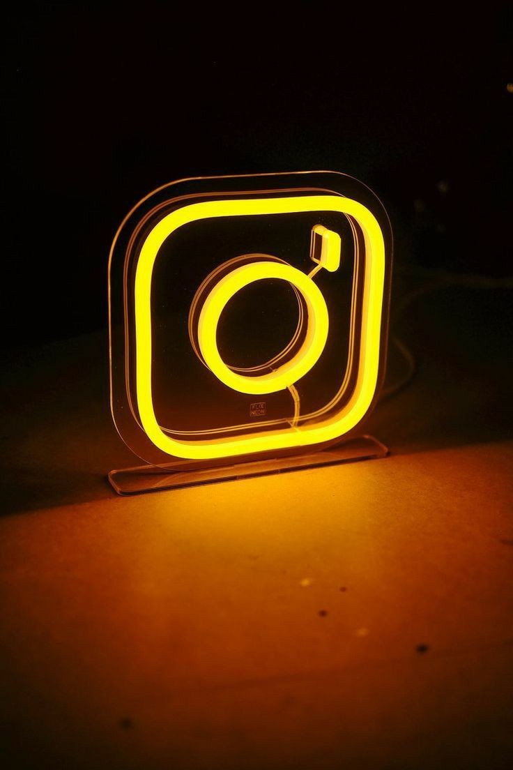 تابلو نئون لوگو اینستا (با رنگ و ابعاد دلخواه)
